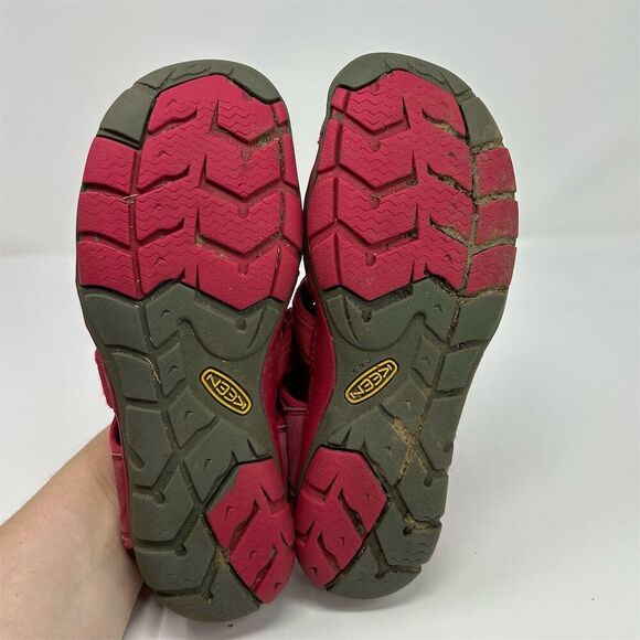 KEEN Women's Clearwater CNX Sandals Bright Pink Size 8 Lightweight Lace Up - Picture 10 of 12